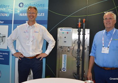Cees de Haan of Hortispeed believes dissolved oxygen will become the new control parameter for water quality alongside PH and EC. Next to him in the photo: John Oosterveld of Agrozone.